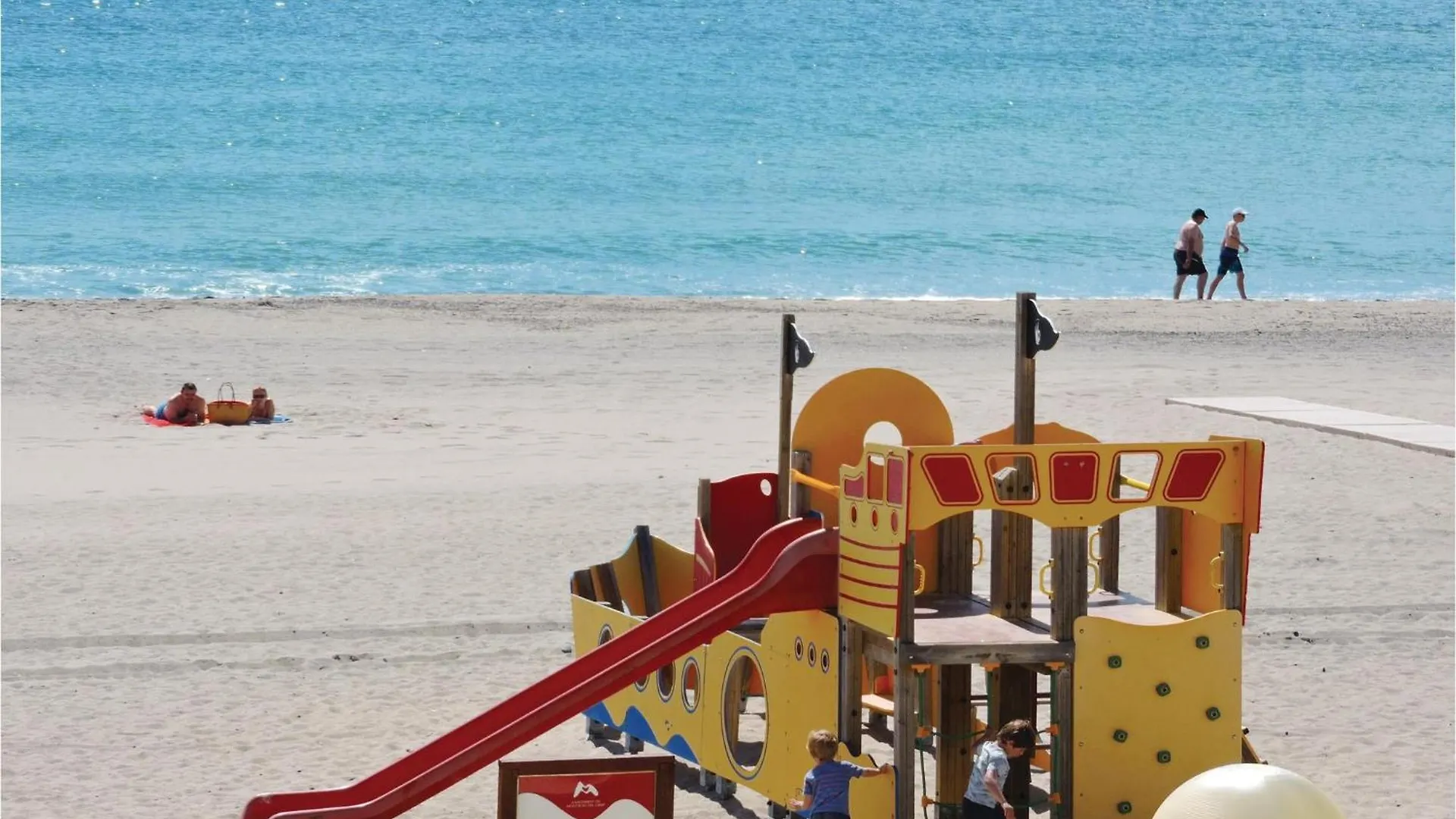 Awesome Home In Miami Playa With Kitchenette بيت للعطل