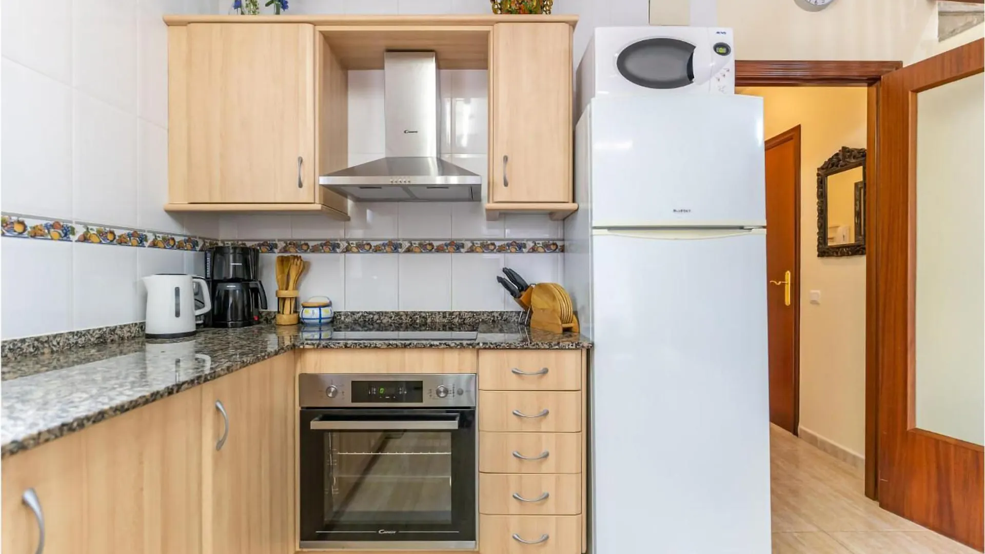بيت للعطل Awesome Home In Miami Playa With Kitchenette